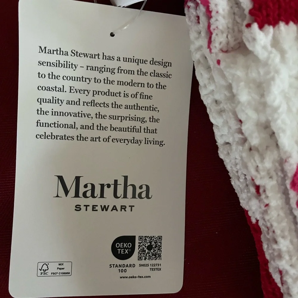 Martha Stewart decorative heart throw Ray for Valentine’s Day 50×70 new with tag